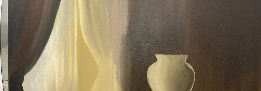 Étape intermédiaire d’un tableau en peinture à l’huile avec test de vase et début de rideaux
